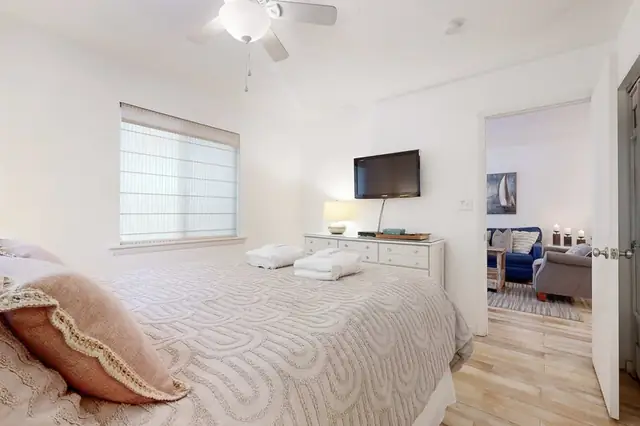 Bedroom at Fiddler’s Cove 4B